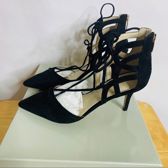 Marc Fisher Suede Pumps - Picture 2 of 6